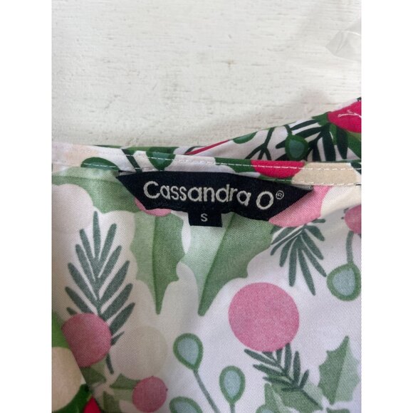 Cassandra O Holiday Print Scrub Top Shirt Womens Small Red Green New - Picture 6 of 9